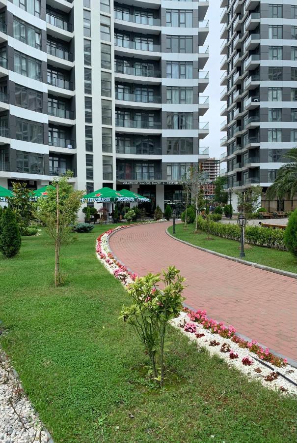 White Sails Apartment Батумі Екстер'єр фото