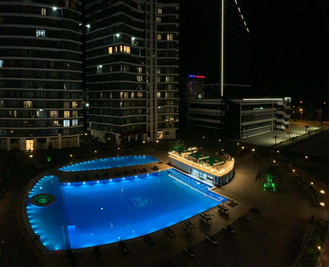 White Sails Apartment Батумі Екстер'єр фото